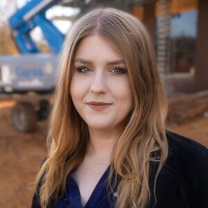 Meet your Posher, E'lyse